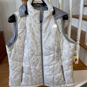new balance camo vest